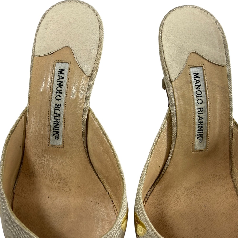 VERY RARE Manolo Blahnik Beige Embroidered Floral Mules - Picture 4 of 13